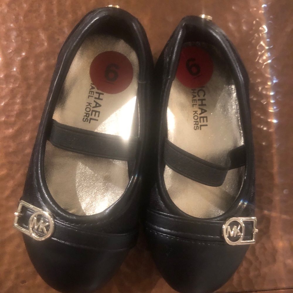 Michael kors black dress up shoes size 6